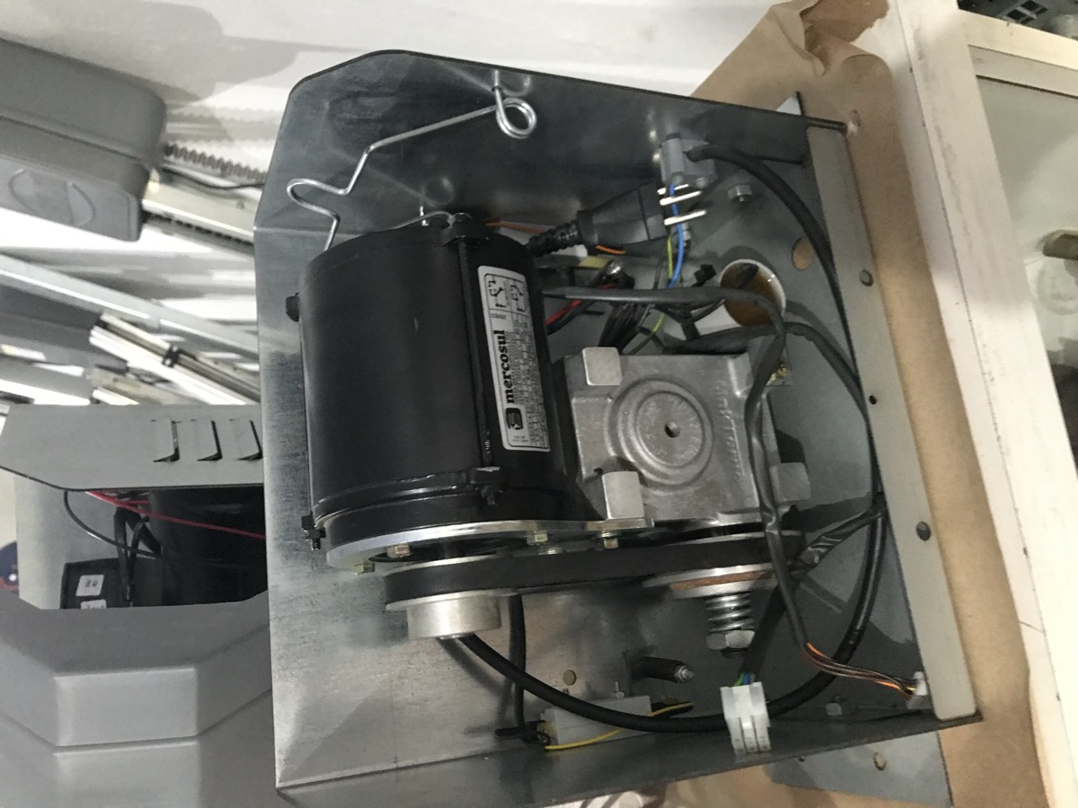 Motor em reparo — diagnóstico