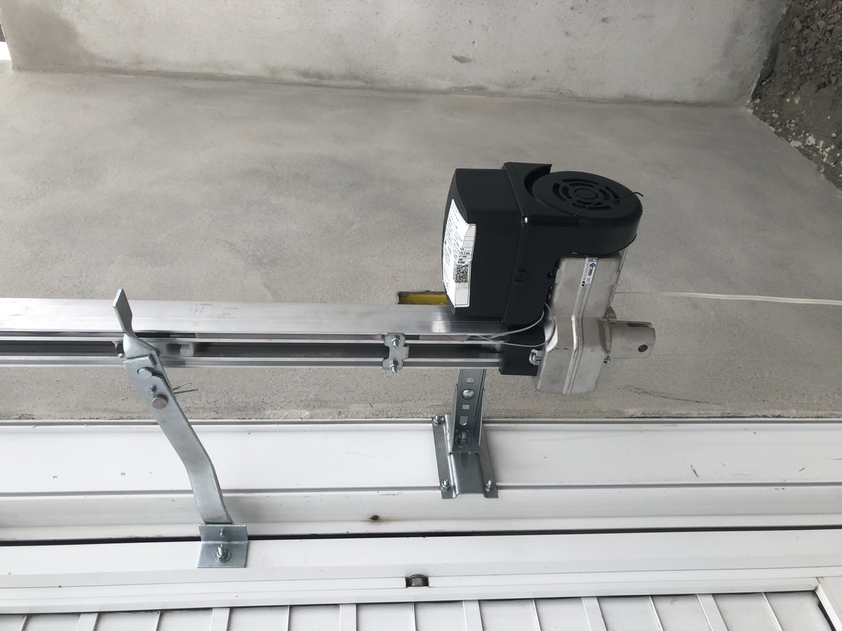 Motor Basculante instalado